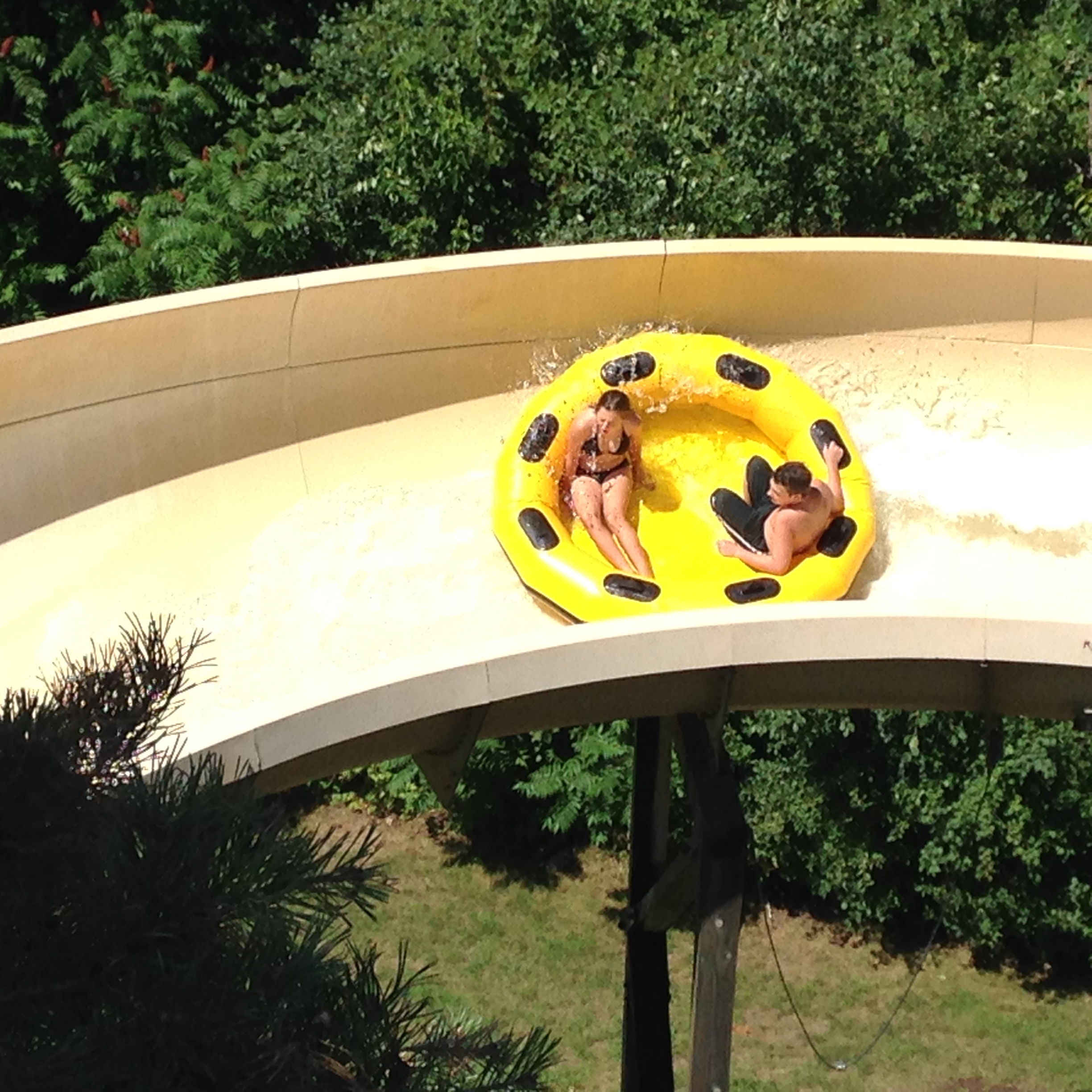 CPI Amusement 70 Series family raft tube, seating detail