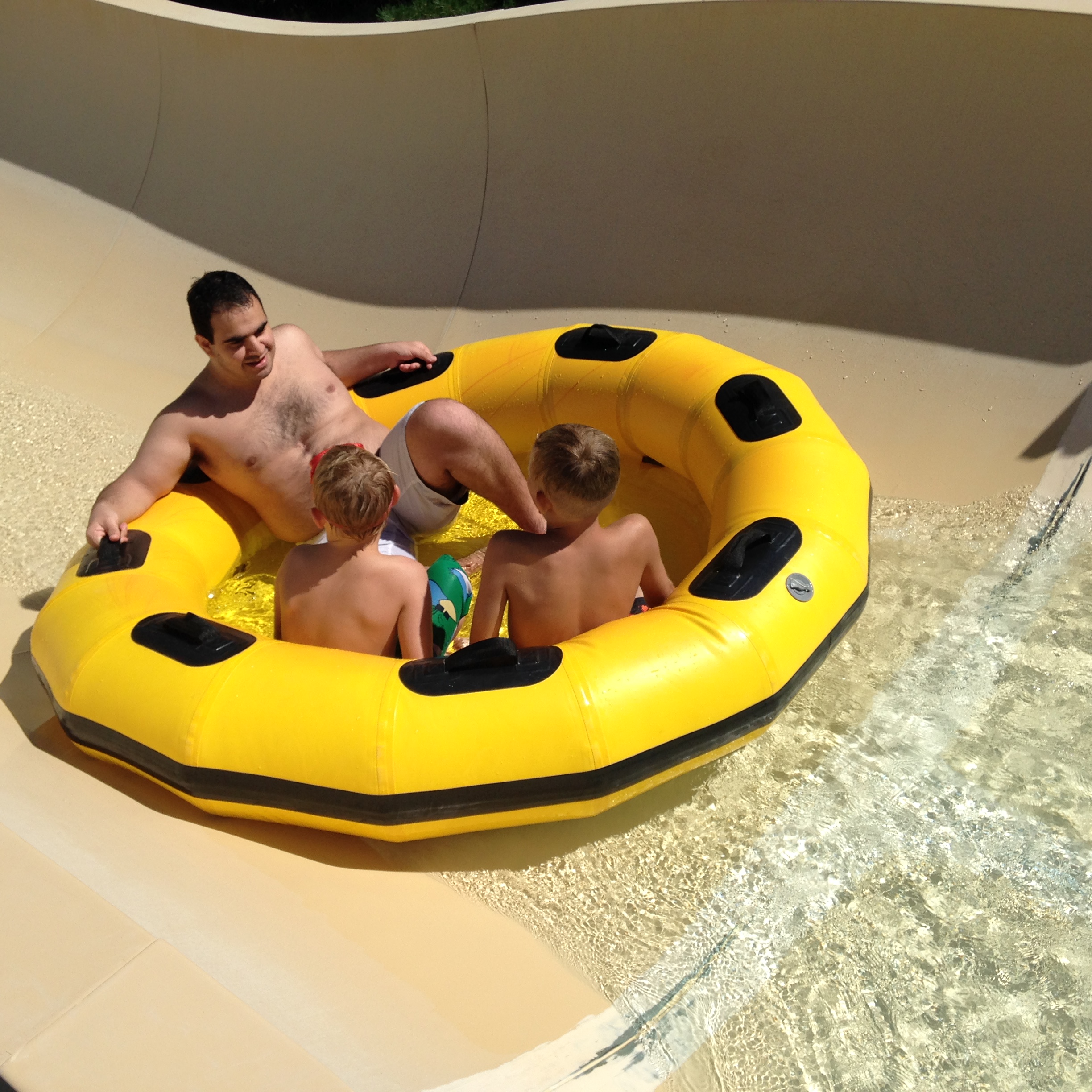 CPI Amusement 70 Series family raft tube, grab handle detail